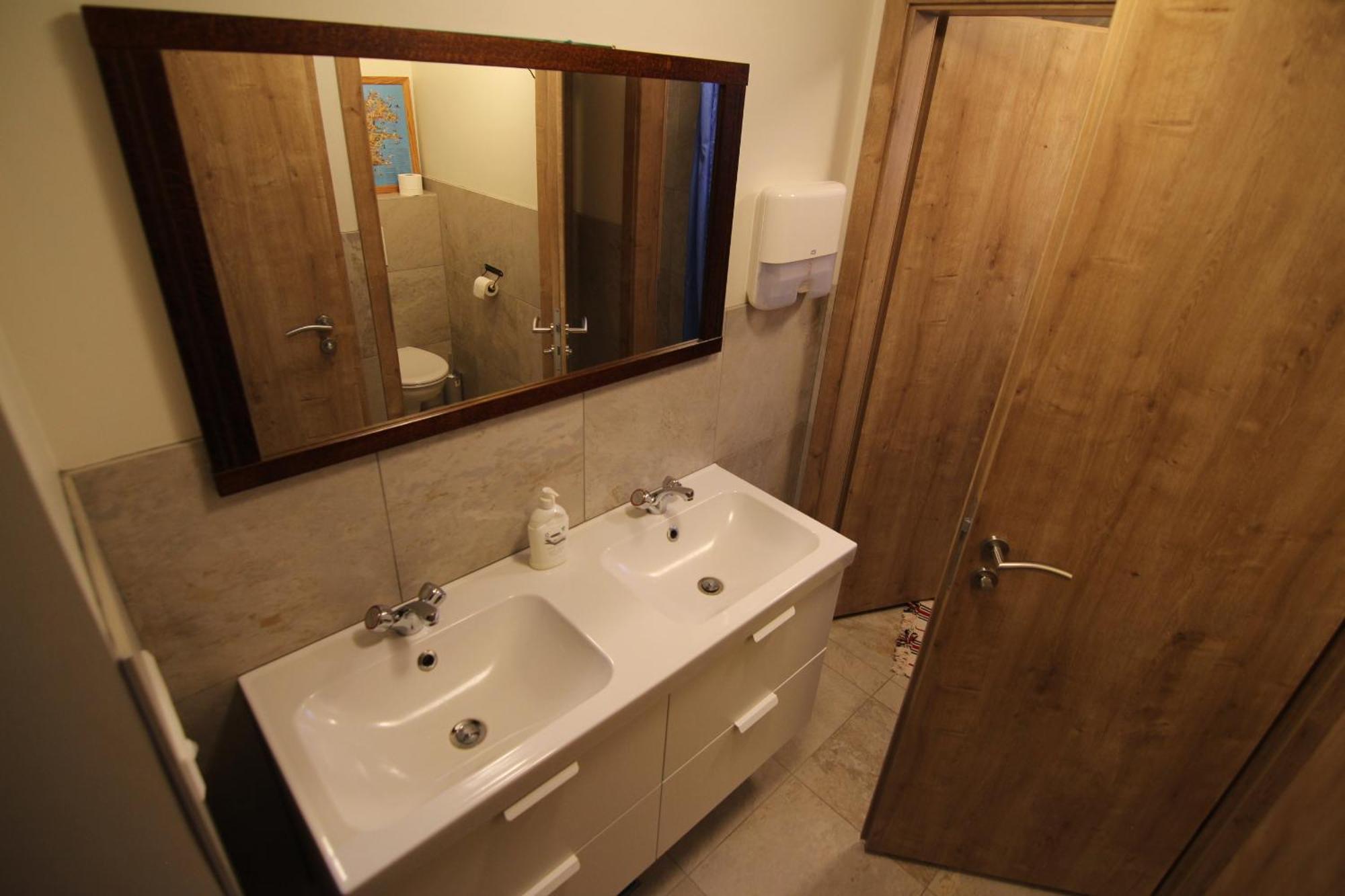 Cja Guesthouse Laugar  Bagian luar foto